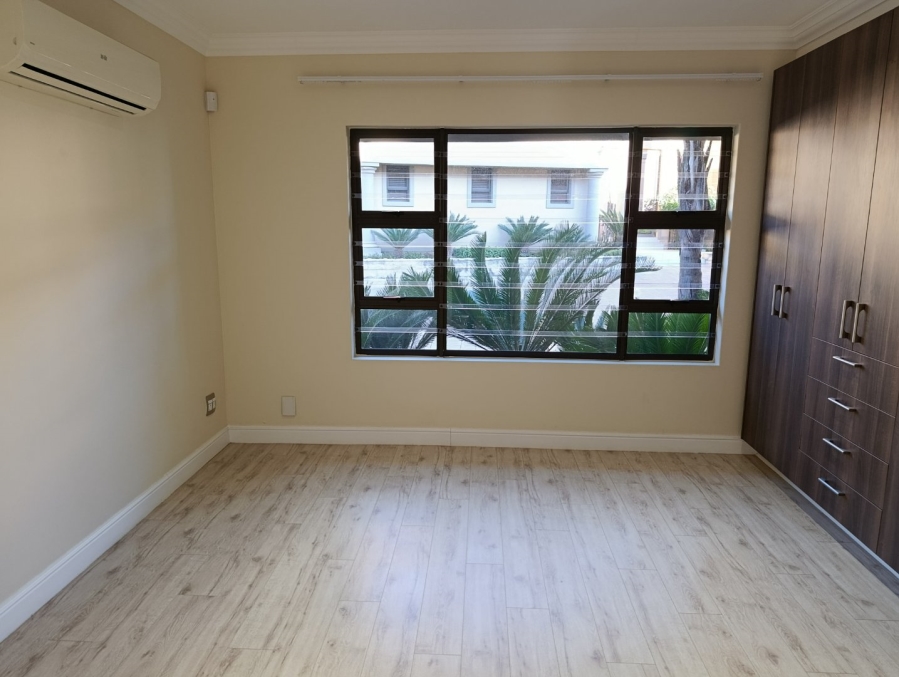 5 Bedroom Property for Sale in Kiepersol Free State